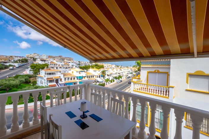 Image No.10-3 Bed Property for sale