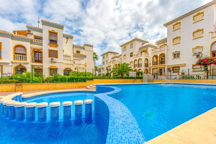 Image No.5-3 Bed Property for sale