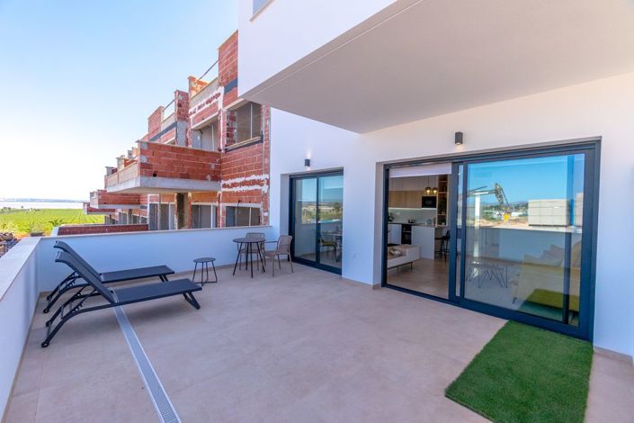 Image No.1-2 Bed Property for sale