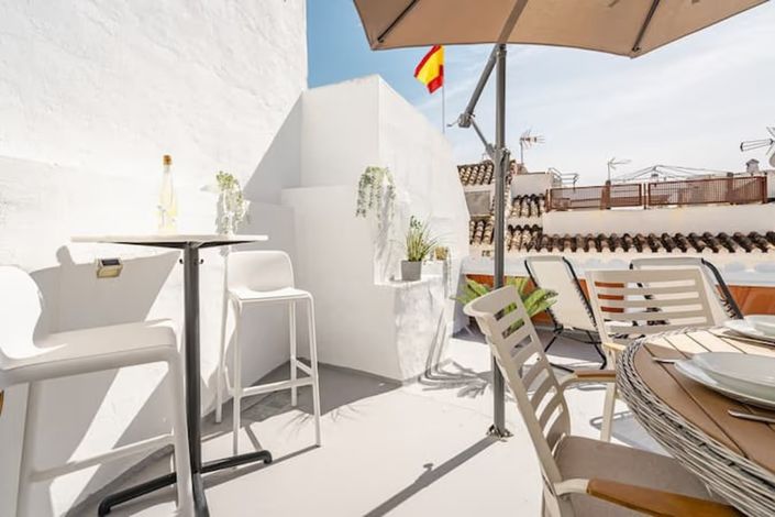 Image No.14-2 Bed Townhouse for sale