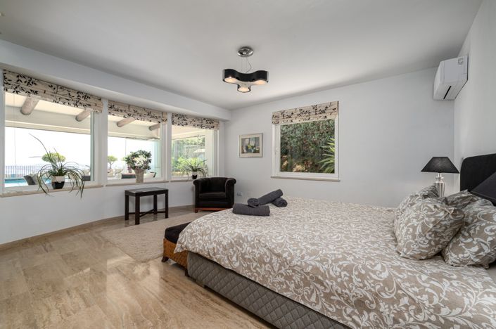 Image No.38-4 Bed Villa for sale