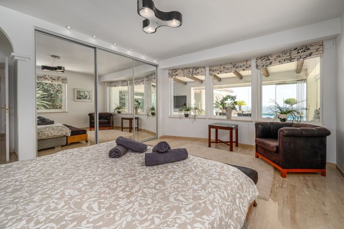 Image No.40-4 Bed Villa for sale