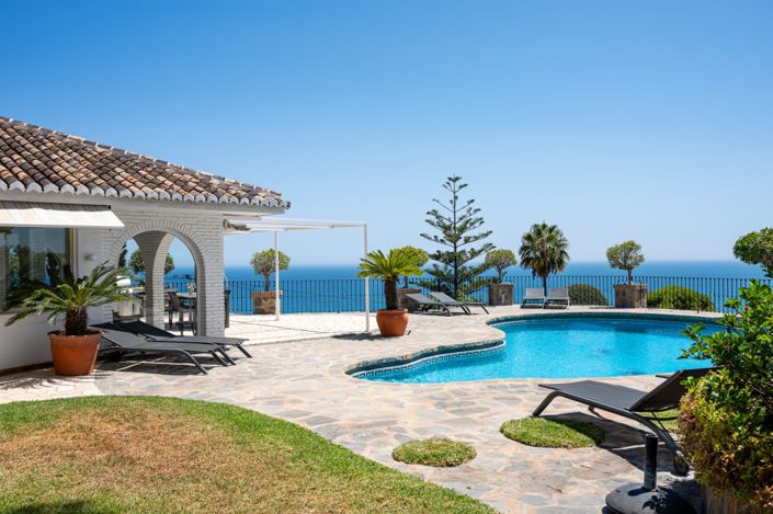 Image No.9-4 Bed Villa for sale