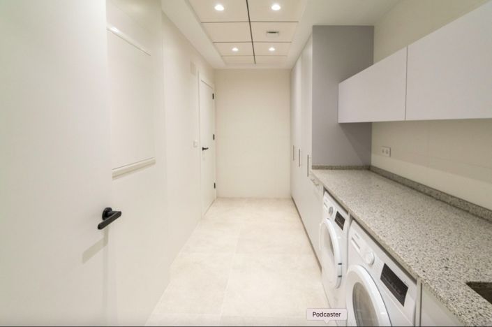 Image No.48-4 Bed Villa for sale