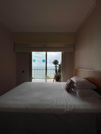 Image No.20-4 Bed Apartment for sale