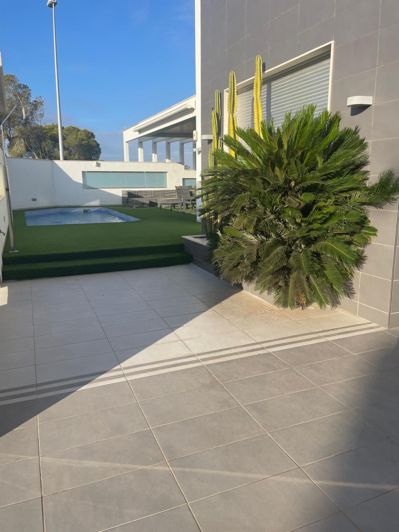 Image No.12-3 Bed Villa for sale