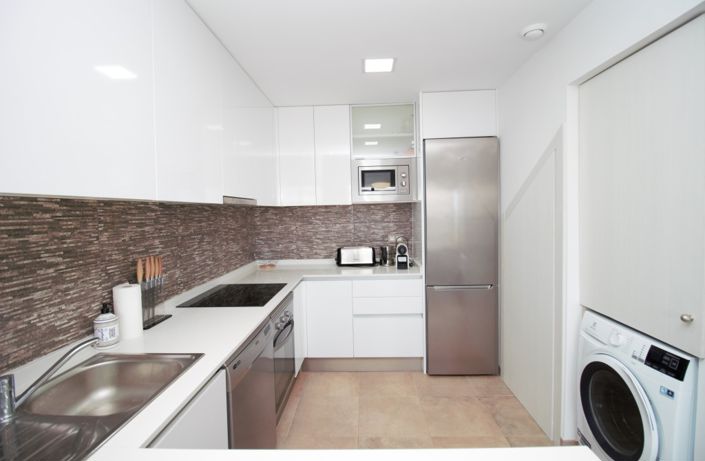 Image No.10-2 Bed Property for sale