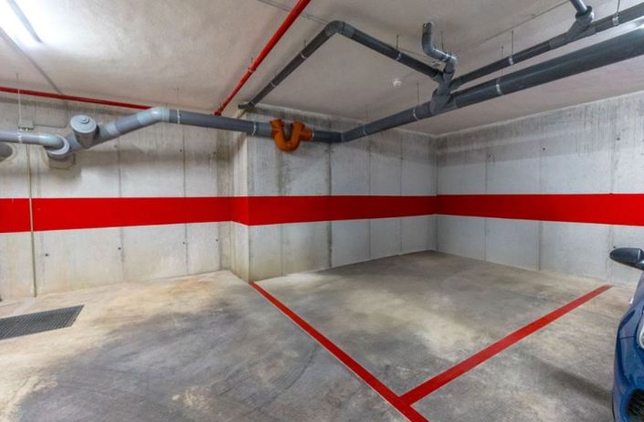 Image No.35-2 Bed Property for sale