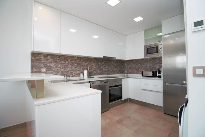 Image No.3-2 Bed Property for sale