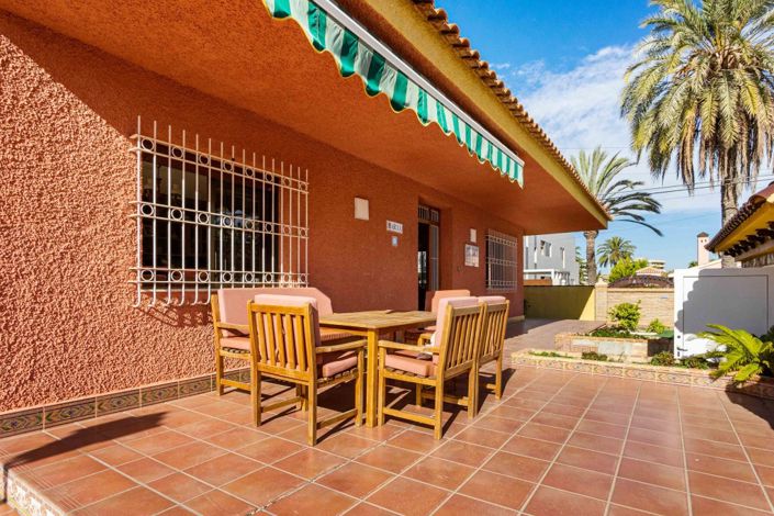 Image No.4-5 Bed Villa for sale