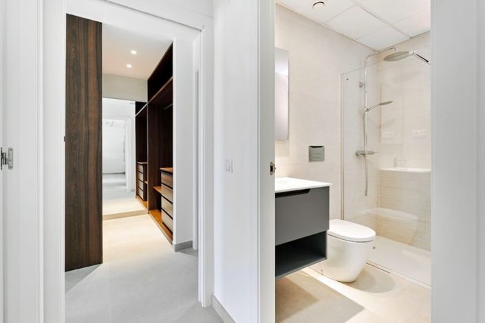 Image No.29-2 Bed Property for sale