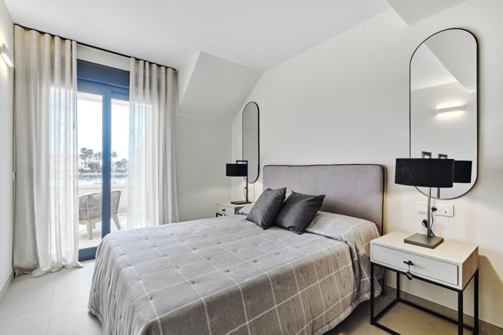 Image No.26-2 Bed Property for sale