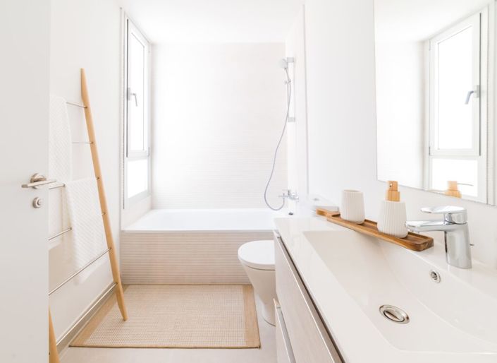 Image No.11-2 Bed Property for sale