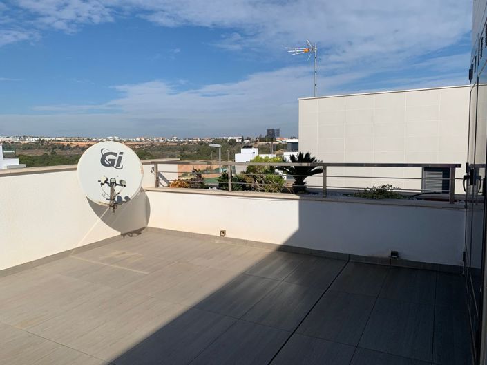 Image No.24-4 Bed Villa for sale