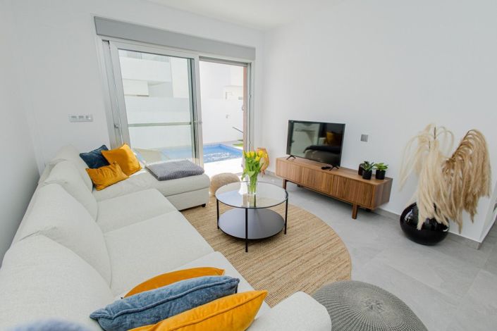 Image No.12-3 Bed Villa for sale