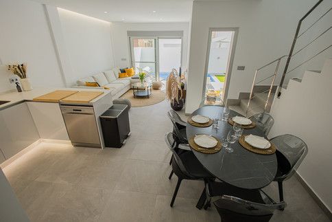 Image No.15-3 Bed Villa for sale