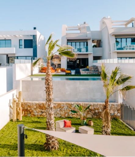 Image No.21-4 Bed Property for sale