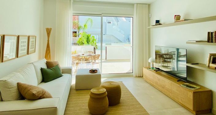 Image No.2-2 Bed Property for sale