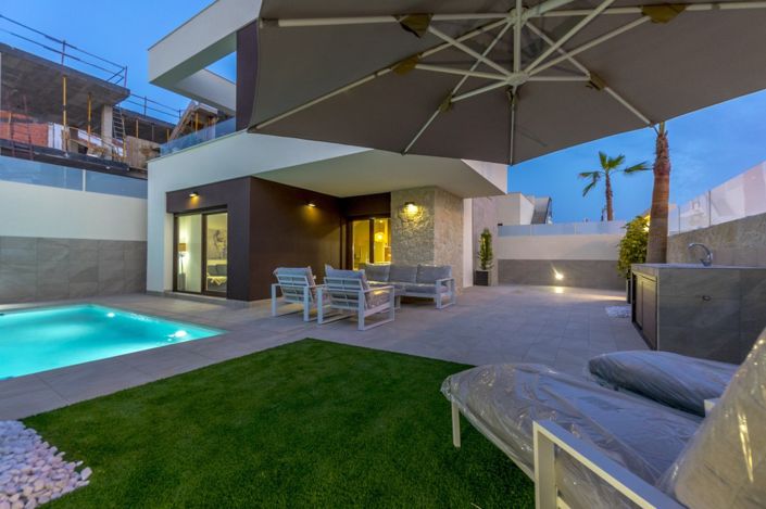 Image No.40-3 Bed Villa for sale