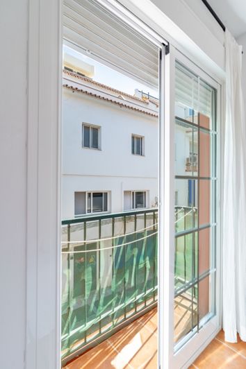 Image No.10-1 Bed Apartment for sale