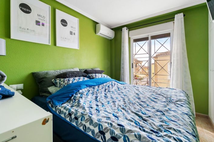 Image No.13-4 Bed Semi-Detached for sale