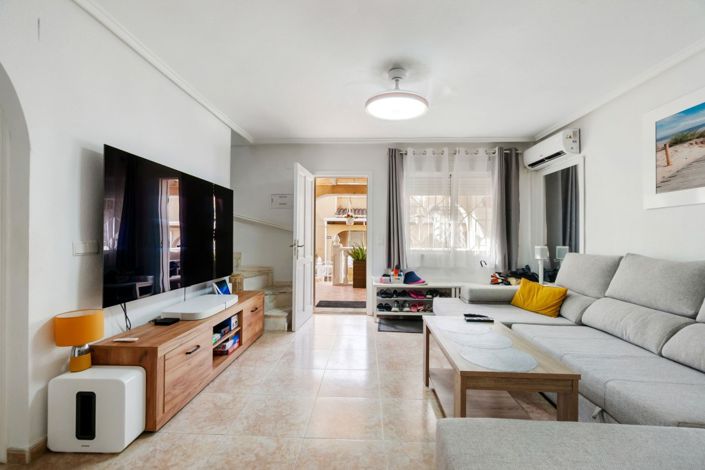 Image No.5-4 Bed Semi-Detached for sale