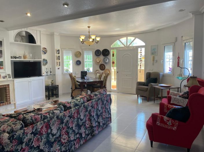 Image No.9-4 Bed Villa for sale