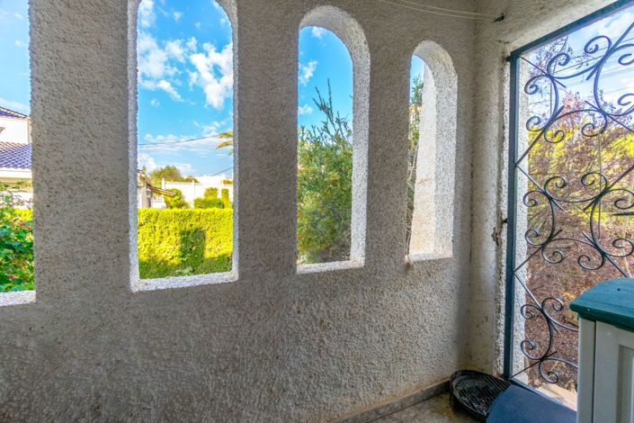 Image No.10-6 Bed Villa for sale