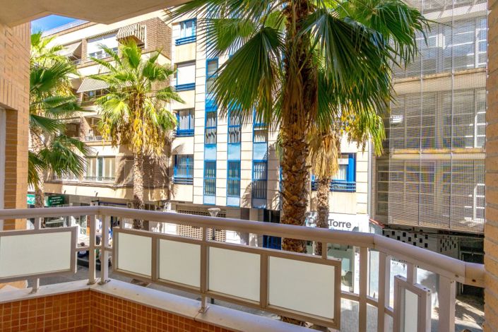 Image No.14-3 Bed Apartment for sale