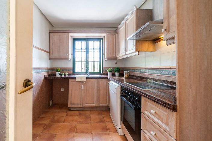 Image No.20-3 Bed Villa for sale