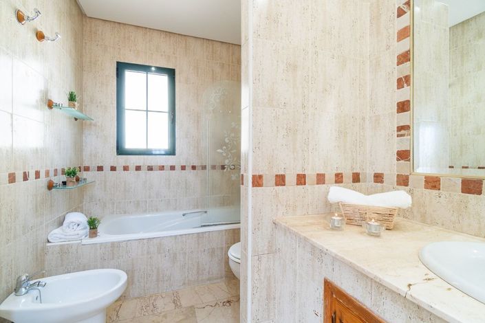 Image No.27-3 Bed Villa for sale