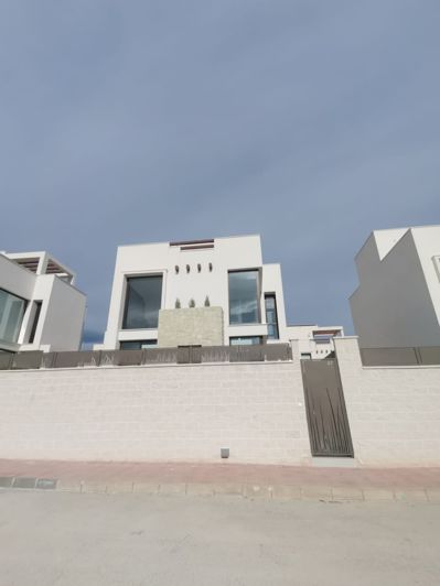 Image No.40-3 Bed Villa for sale