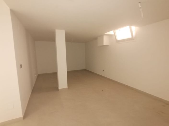 Image No.49-3 Bed Villa for sale