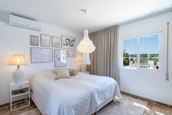 Image No.26-3 Bed Villa for sale