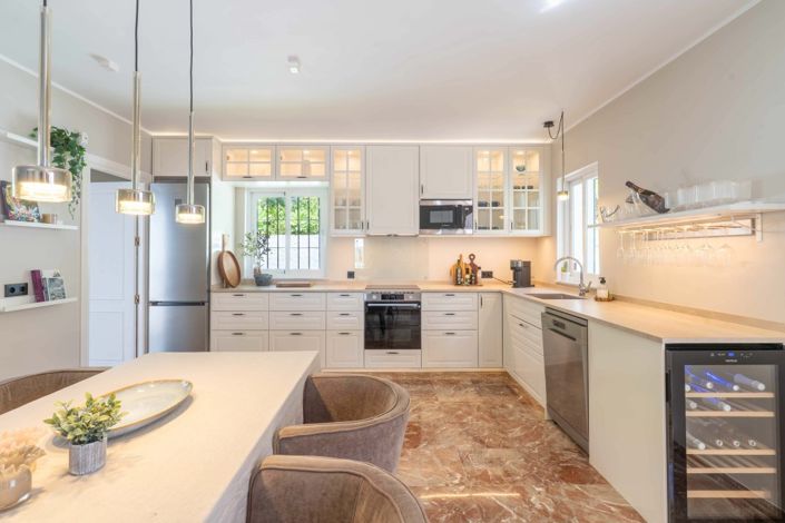 Image No.44-3 Bed Villa for sale