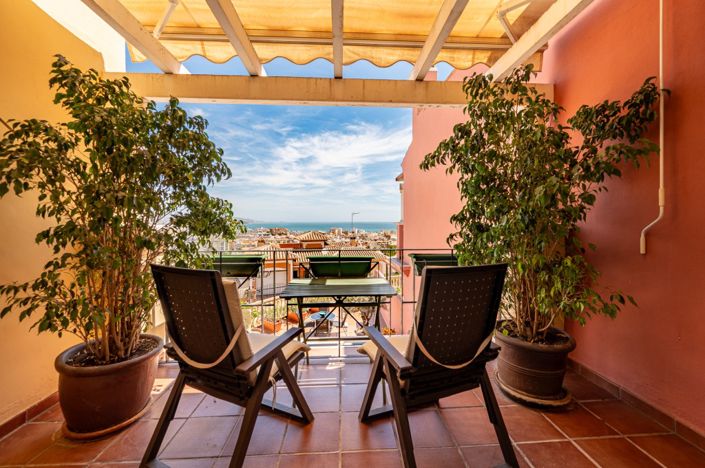 Image No.1-3 Bed Townhouse for sale