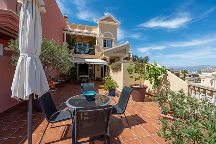 Image No.16-3 Bed Townhouse for sale