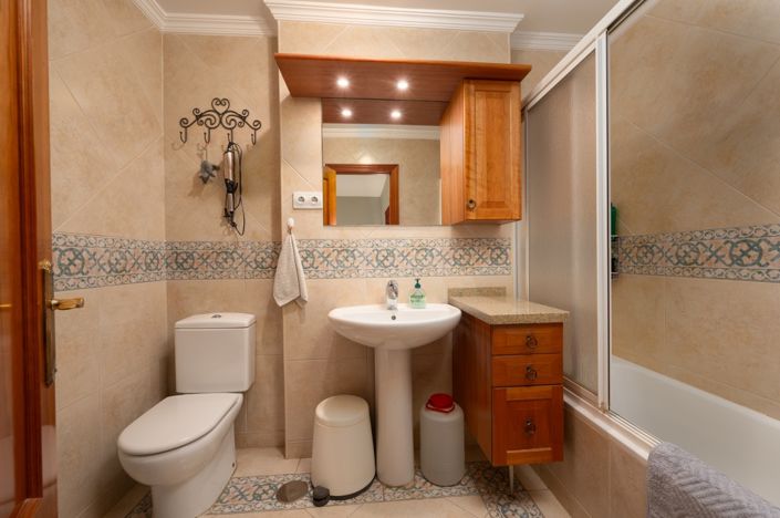 Image No.9-3 Bed Townhouse for sale