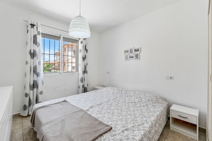 Image No.10-2 Bed Townhouse for sale