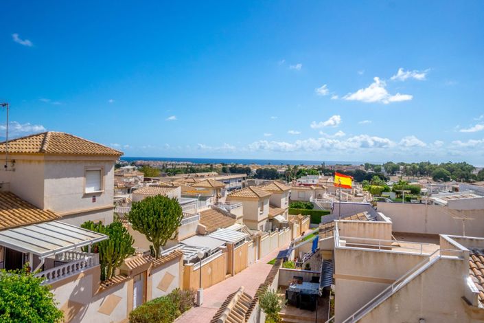 Image No.18-2 Bed Townhouse for sale