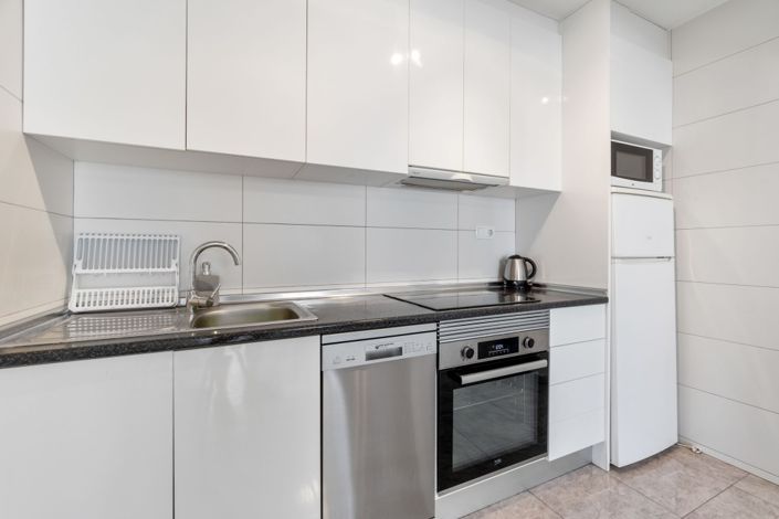 Image No.8-2 Bed Townhouse for sale