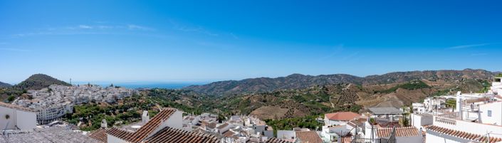 Image No.25-3 Bed Townhouse for sale