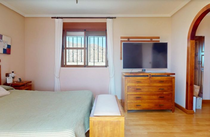 Image No.32-5 Bed Villa for sale