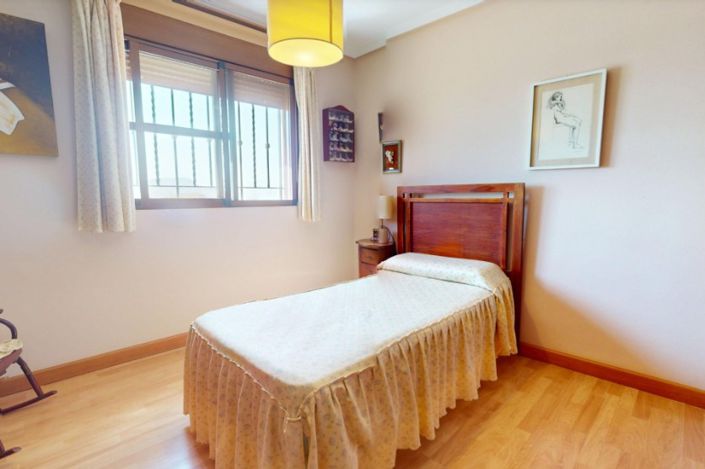 Image No.34-5 Bed Villa for sale