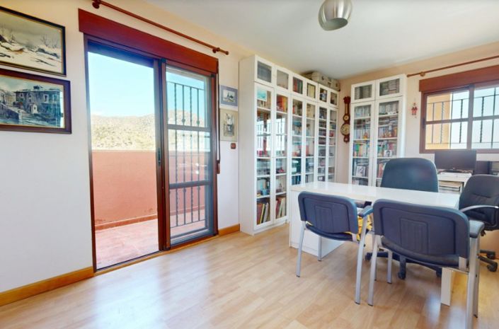 Image No.38-5 Bed Villa for sale