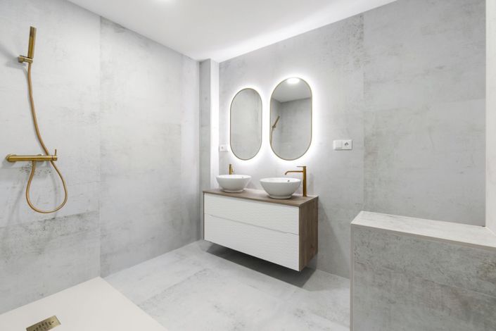 Image No.13-3 Bed Property for sale