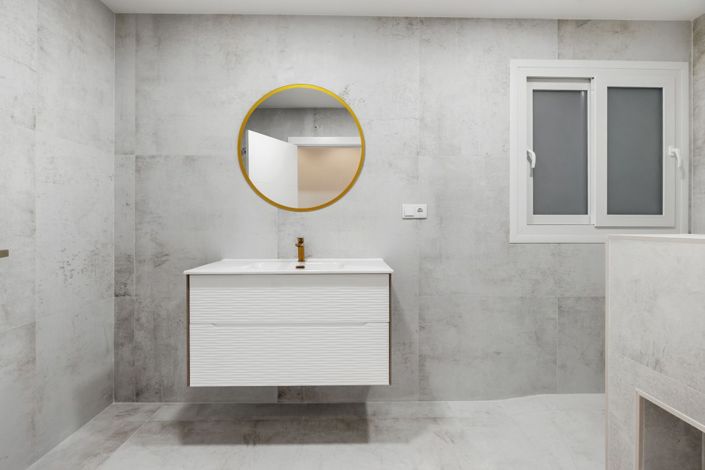 Image No.16-3 Bed Property for sale