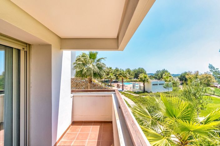 Image No.26-3 Bed Apartment for sale