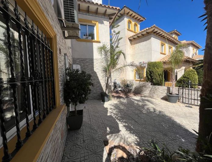 Image No.23-4 Bed Villa for sale