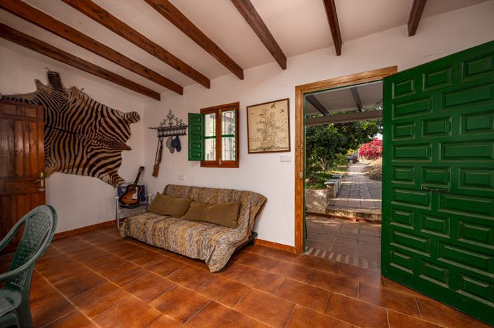 Image No.10-Villa for sale